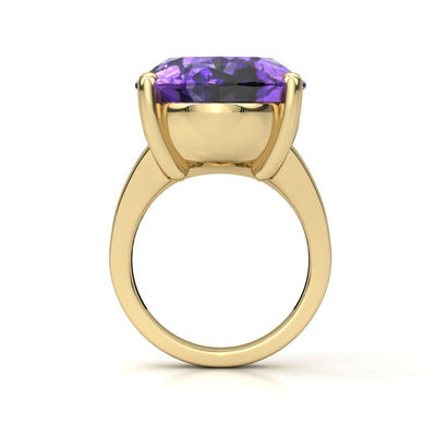Amythest yellow gold ring